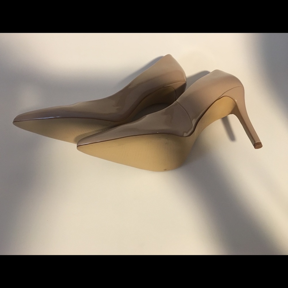Nine West Tan Heels - Picture 5 of 5